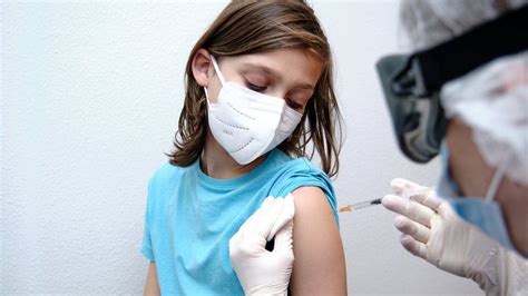 More register to get vaccines .